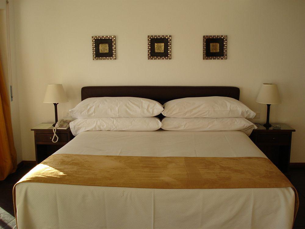 Bda Hotel & Spa Maldonado Room photo